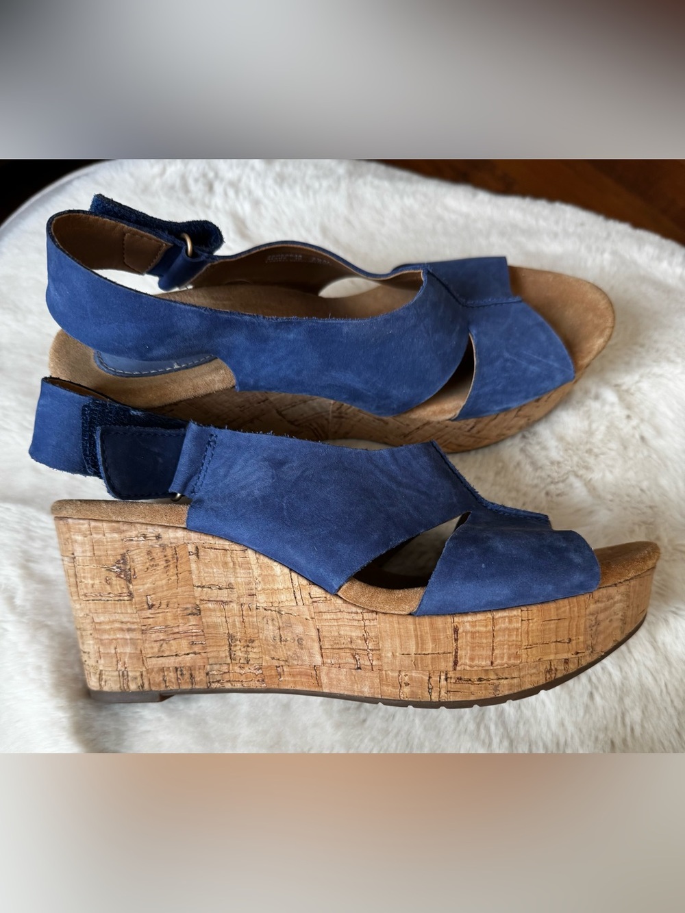 Clark’s Artisan Annadel Blue Suede Platform Sandals -size 7.5 - Picture 3 of 6